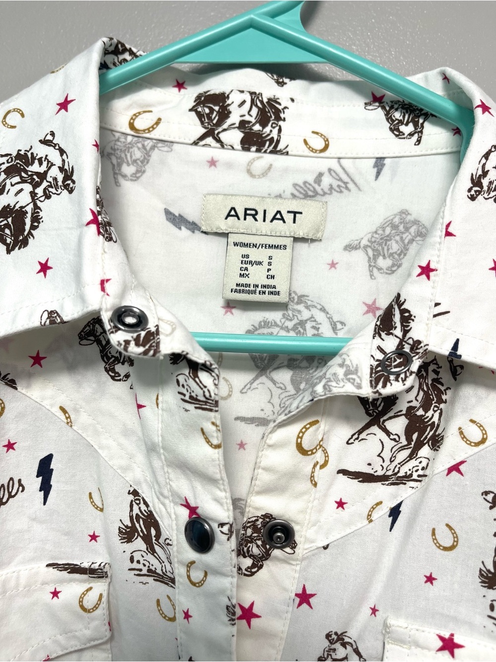Ariat White Western Print Button-Up Shirt - Picture 3 of 8
